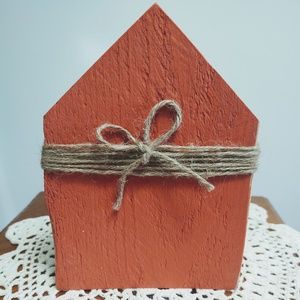 HANDCRAFTED HAND PAINTED TIERED TRAY DECOR/MINI WOOD HOUSE/FALL HOME DECOR